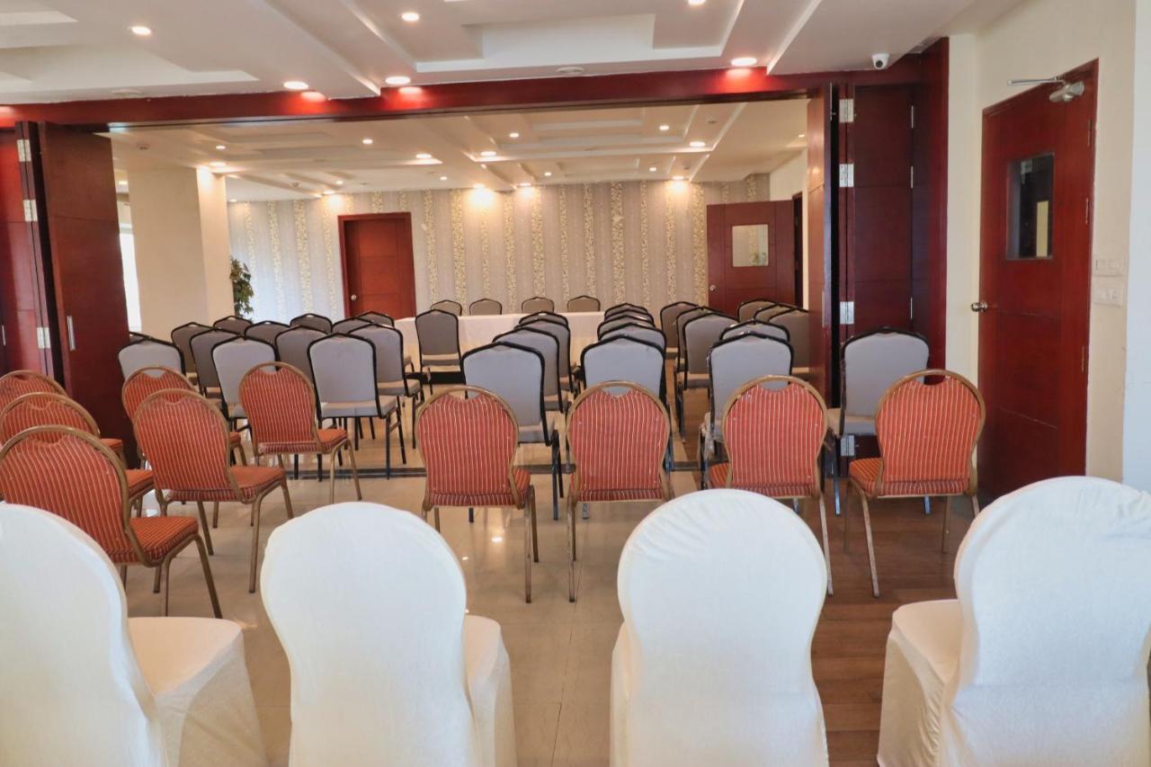 Crestmont Ashapurna Jaipur, Banipark Ξενοδοχείο Εξωτερικό φωτογραφία