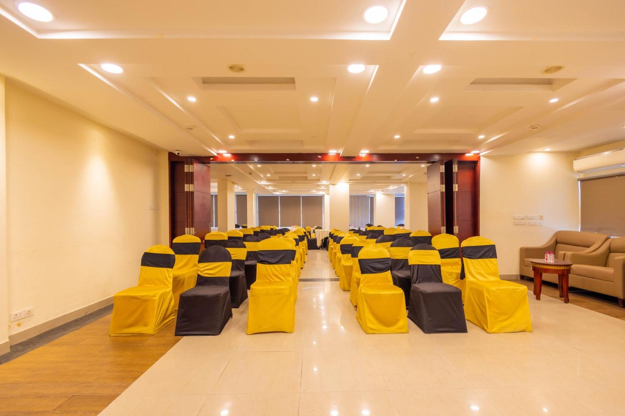 Crestmont Ashapurna Jaipur, Banipark Ξενοδοχείο Εξωτερικό φωτογραφία