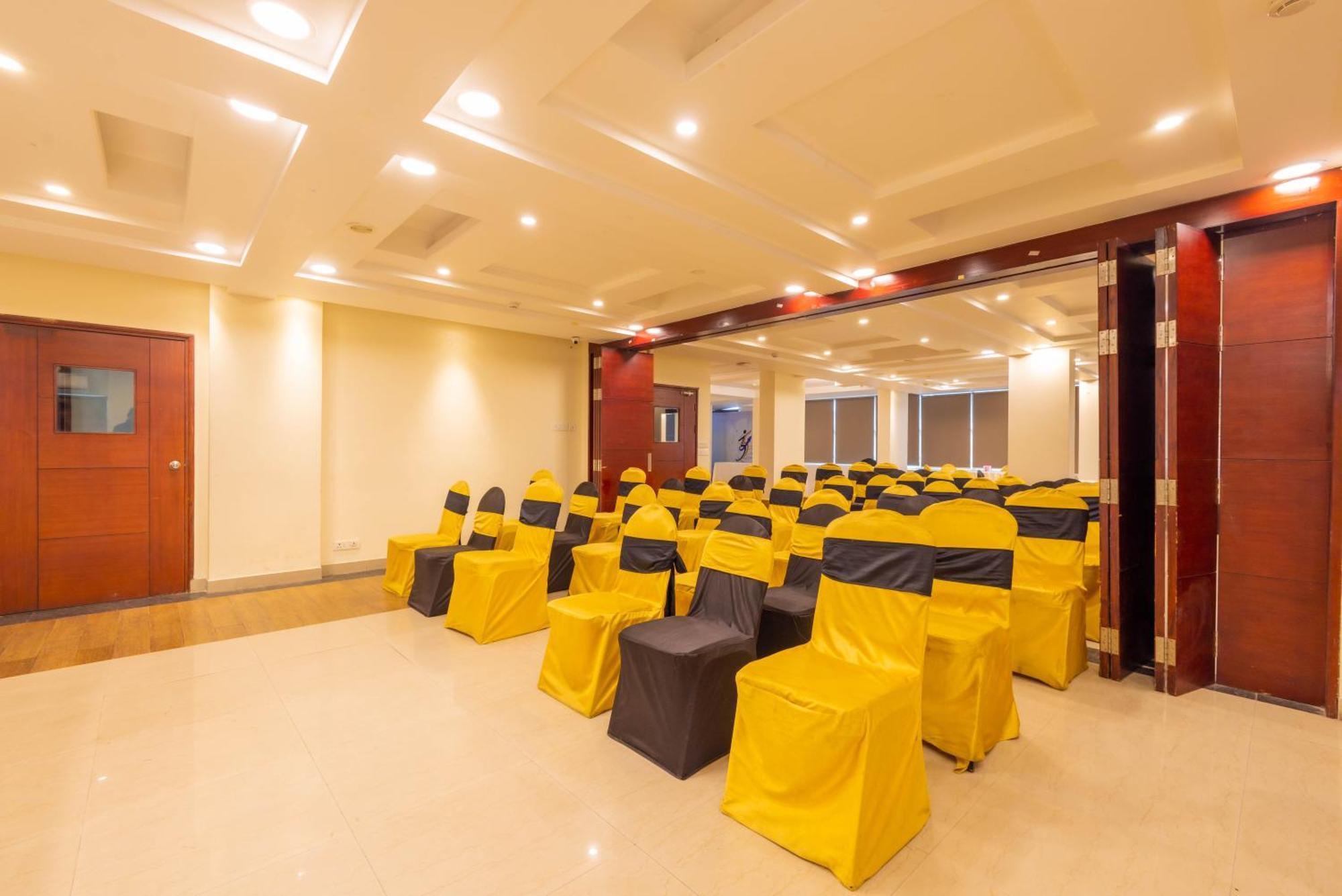 Crestmont Ashapurna Jaipur, Banipark Ξενοδοχείο Εξωτερικό φωτογραφία