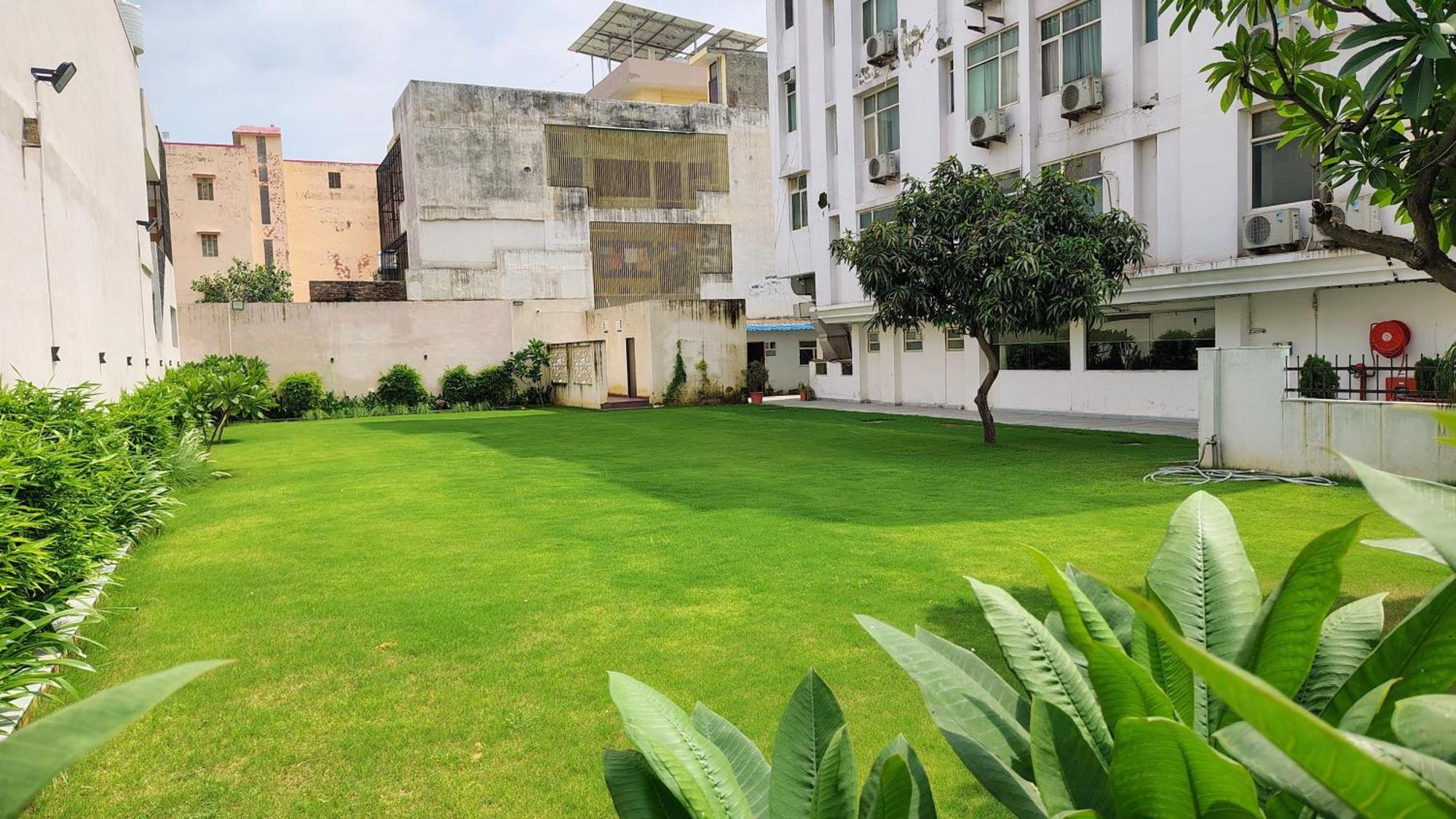 Crestmont Ashapurna Jaipur, Banipark Ξενοδοχείο Εξωτερικό φωτογραφία