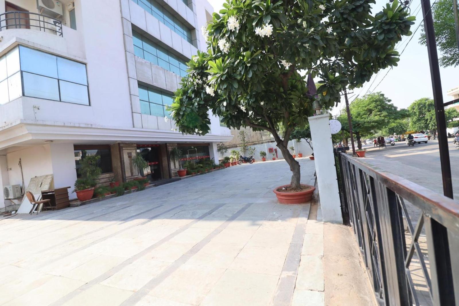 Crestmont Ashapurna Jaipur, Banipark Ξενοδοχείο Εξωτερικό φωτογραφία